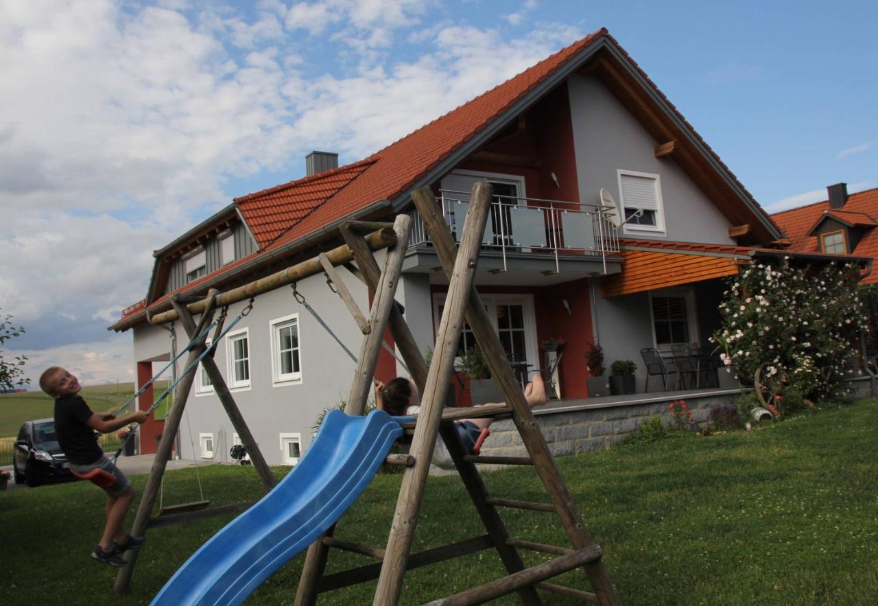 Ferienwohnung Leibl Oberviechtach Luaran gambar